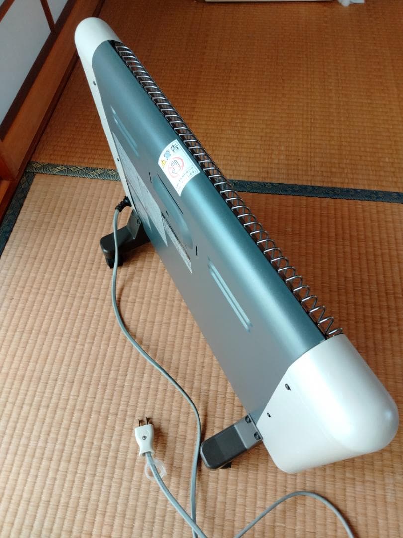 ✨値下げ✨サンラメラ600型 遠赤外線セラミックパネルヒーター 400／600W