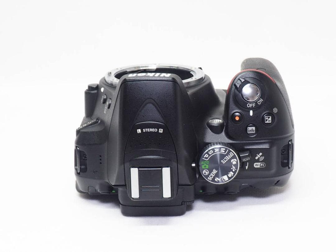 ■美品■ Nikon D5300 ダブルレンズセット 《 S数8364回