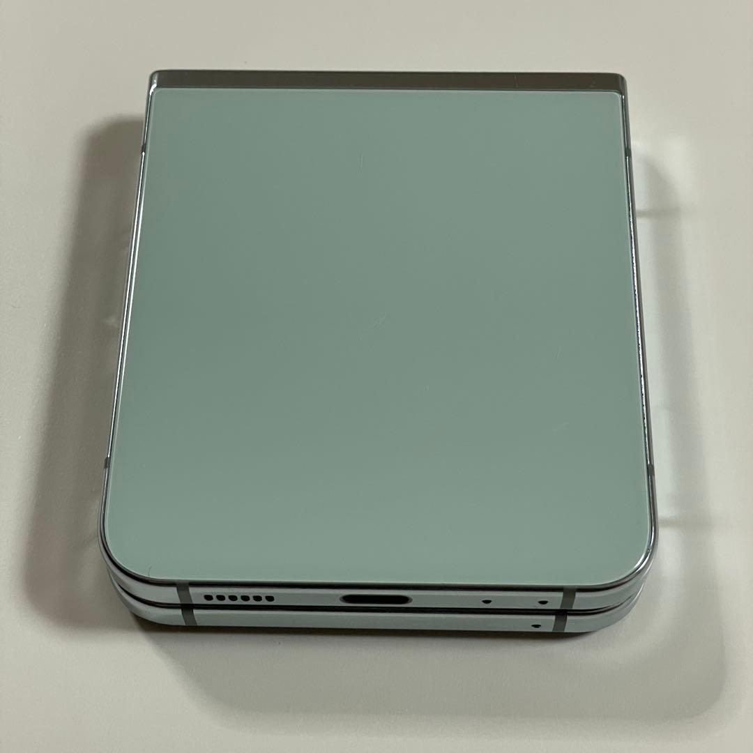 Samsung Galaxy Z Flip5 256GB ミント　SIMフリー