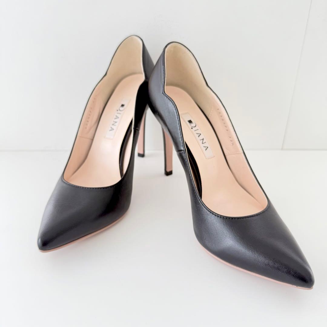 ☆未使用級　DIANA パンプス フラワーカット ポインテッド ダイアナ 黒