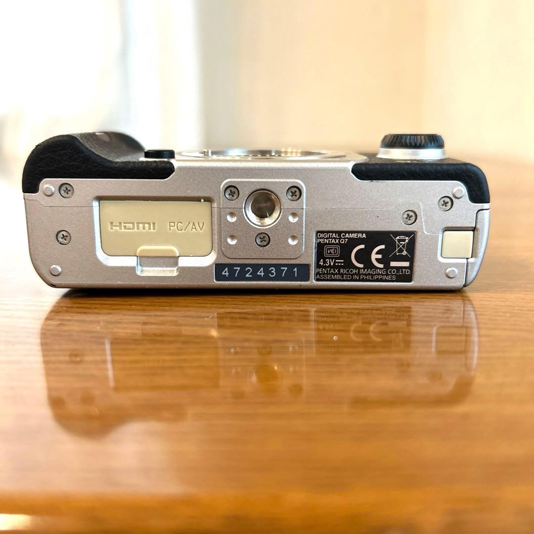 【PENTAX 】【レンズ４つ付き】ミラーレス一眼　Q7 本体　標準　トイレンズ