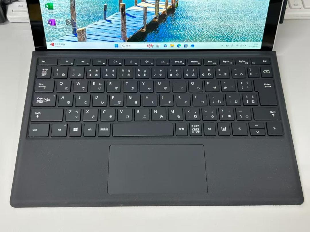 ★美品★ Surface Pro6 i7-8650U/16GB/512GB