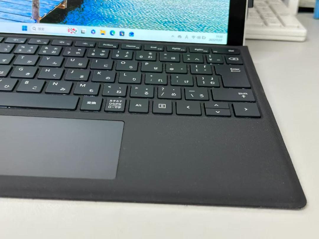 ★美品★ Surface Pro6 i7-8650U/16GB/512GB