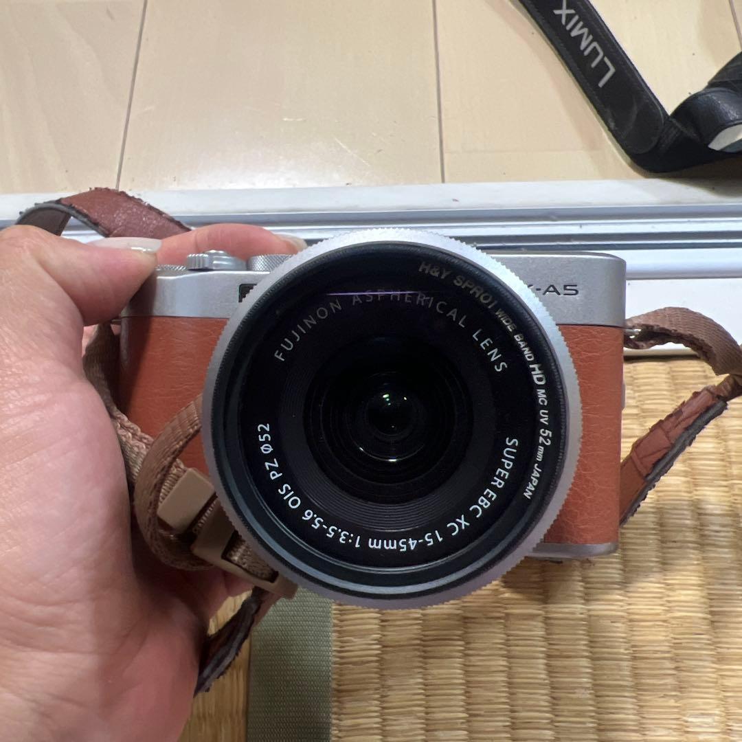 Fujifilm X-A5は、15-45mmレンズ付き【ジャンク】