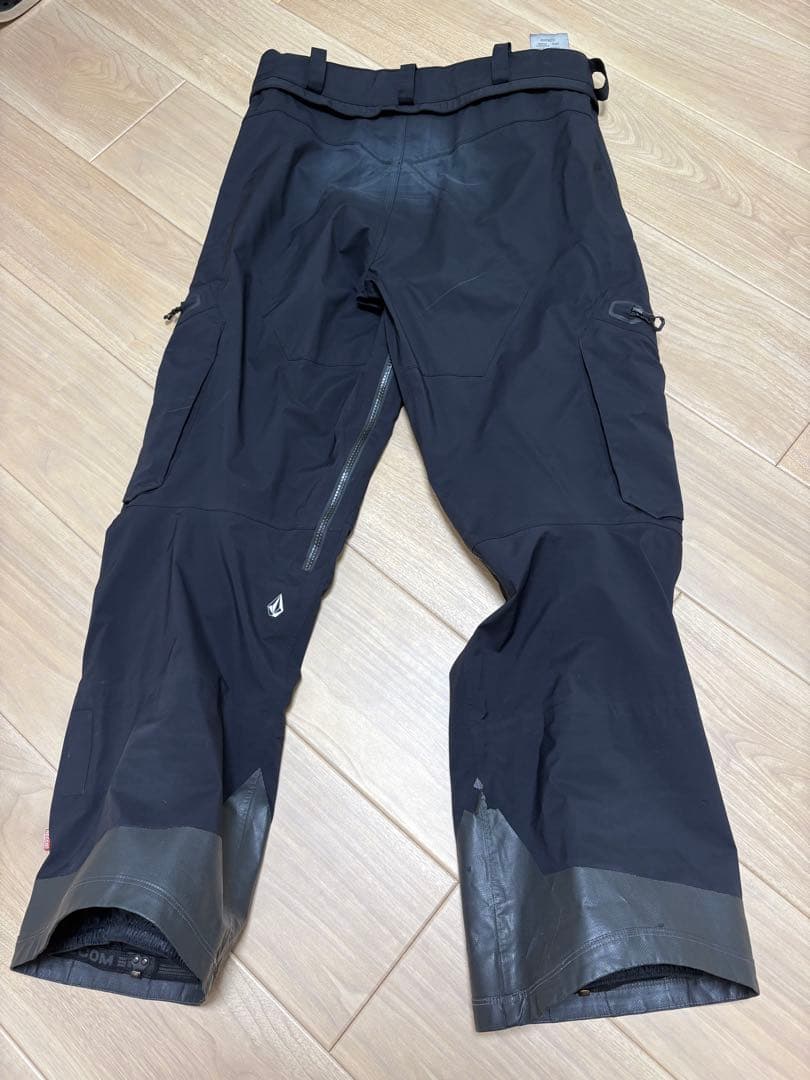 VOLCOM GORE-TEX 3Lブラックスノーボードパンツ