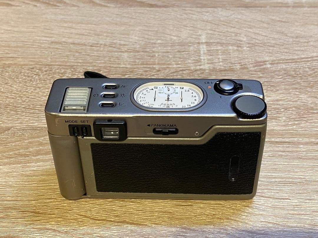 Nikon 35Ti（動作保証無し、おまけあり）
