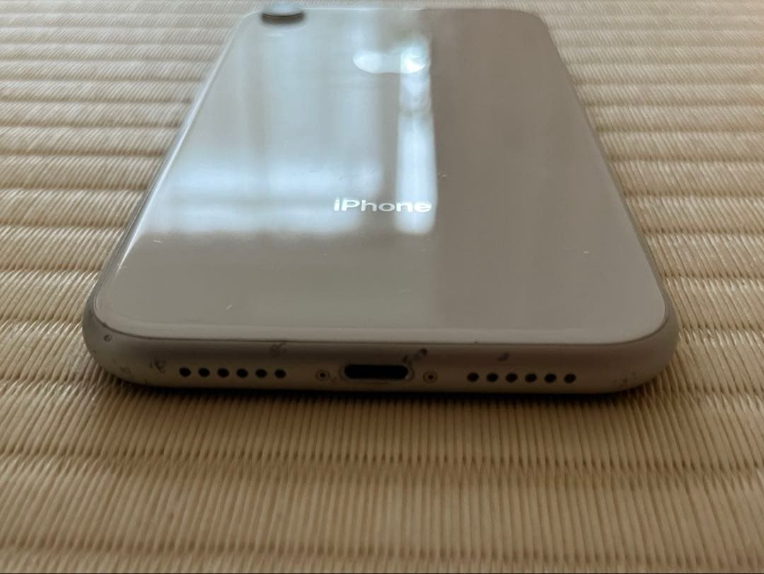 iPhoneXR 本体　ホワイト　64GB