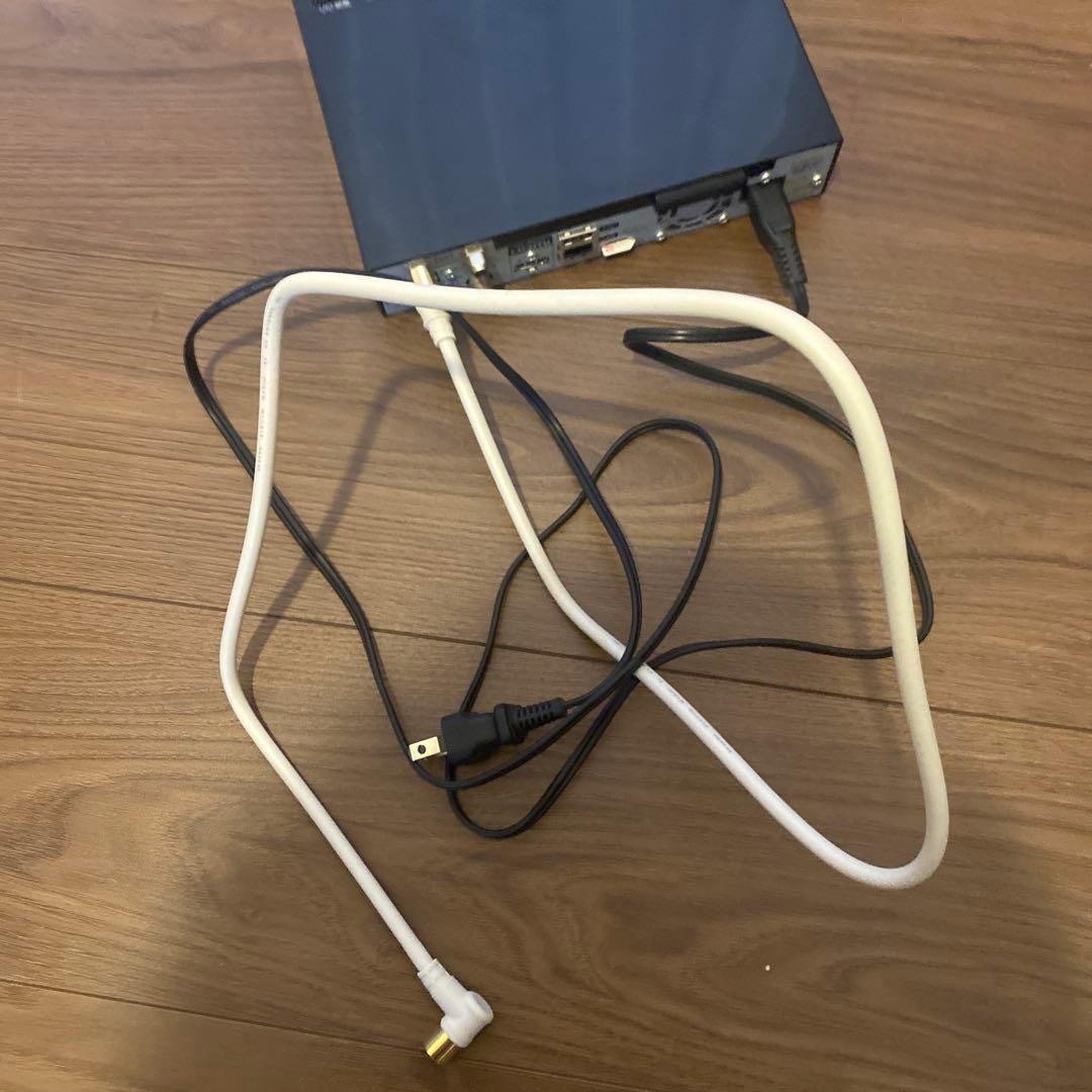 【送料無料】Panasonic ポータブルデジタルテレビ　UN-15T5-K