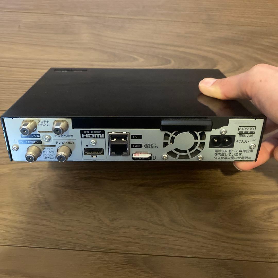 【送料無料】Panasonic ポータブルデジタルテレビ　UN-15T5-K