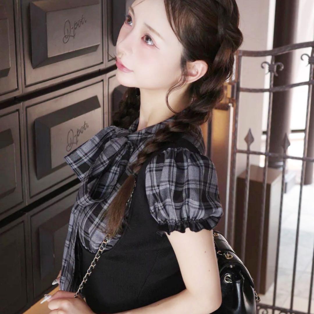 新品未開封　ダーリッチ　レイヤードライクボウタイニットミニワンピースFREE