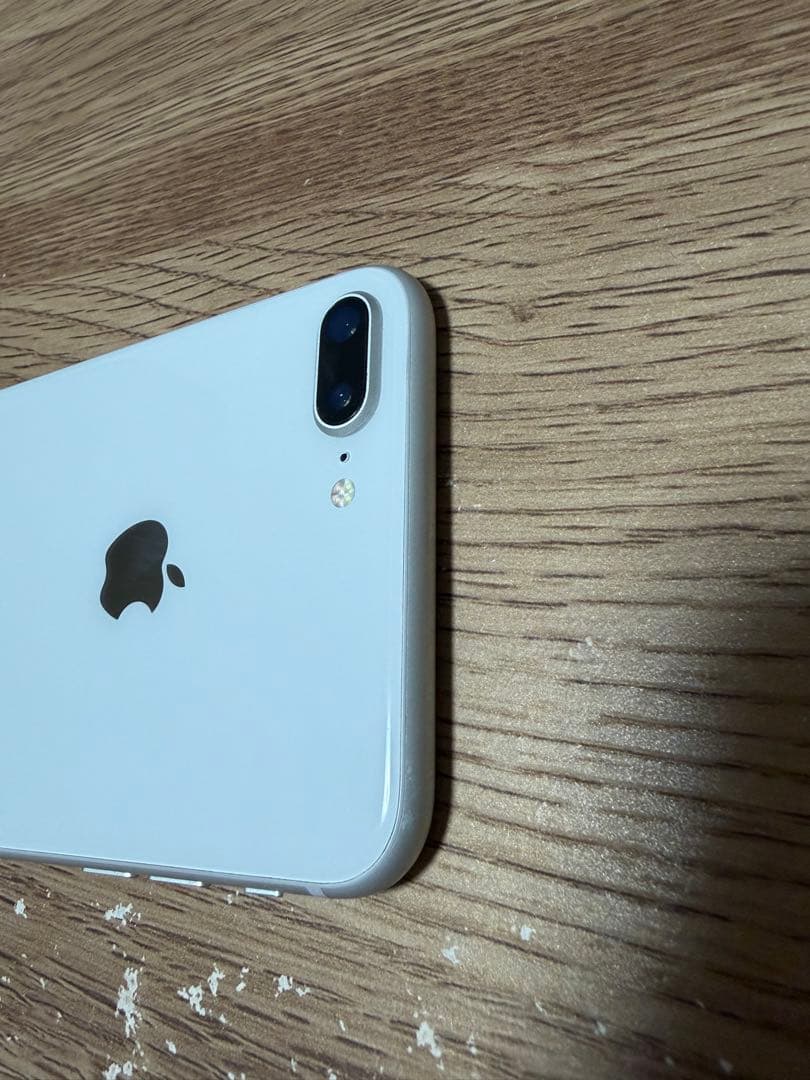 Apple iPhone 8 Plus ホワイト 本体