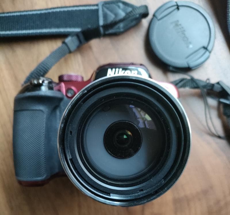 Nikon Coolpix P610 レッド 60倍光学ズーム