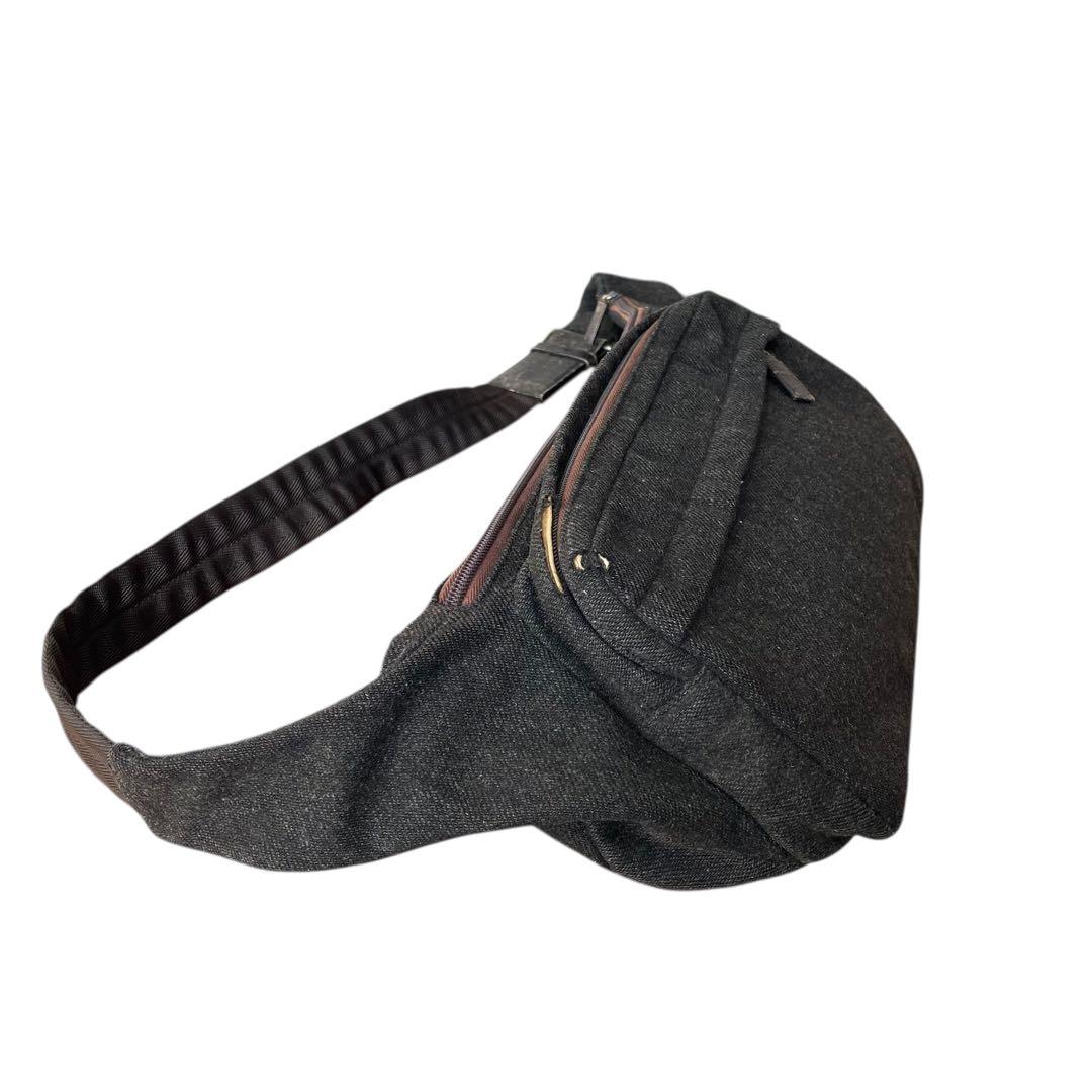 PRADA ボディバッグ ウエストポーチ ブラック