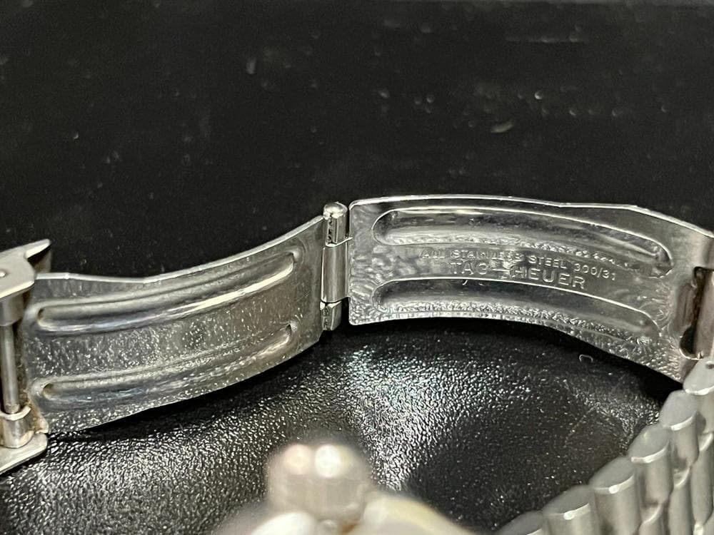 ◆TAG HEUER タグホイヤープロフェッショナルブラック 腕時計　08175