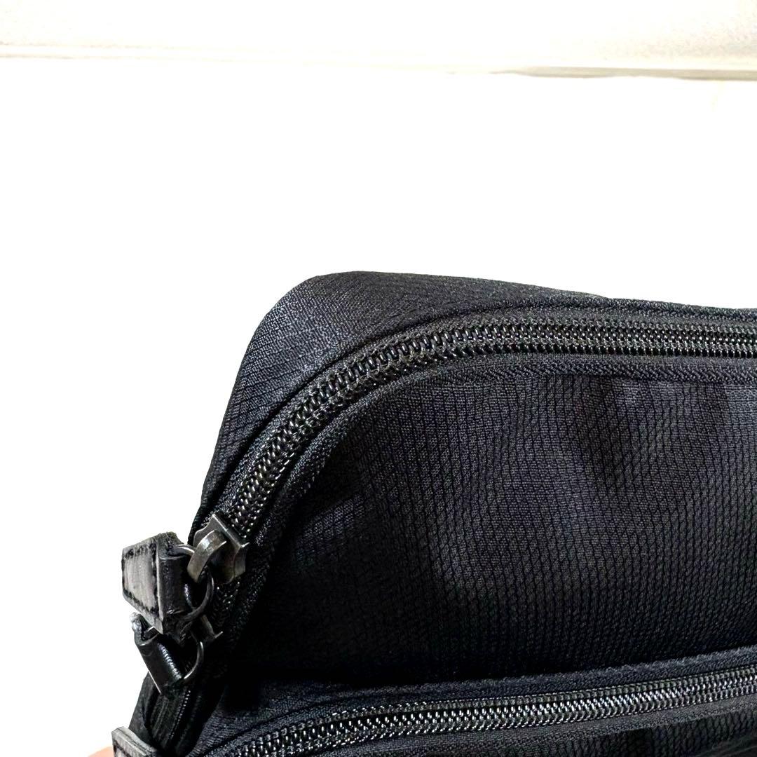 美品 ポーター ディル PCケース L 15インチ対応 多機能ポケット 黒