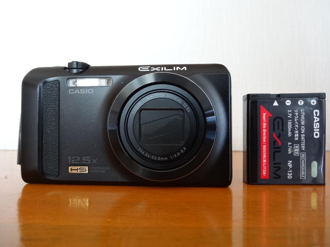 CASIO EXILIM EX-ZR200 ブラック　コンパクトデジタルカメラ