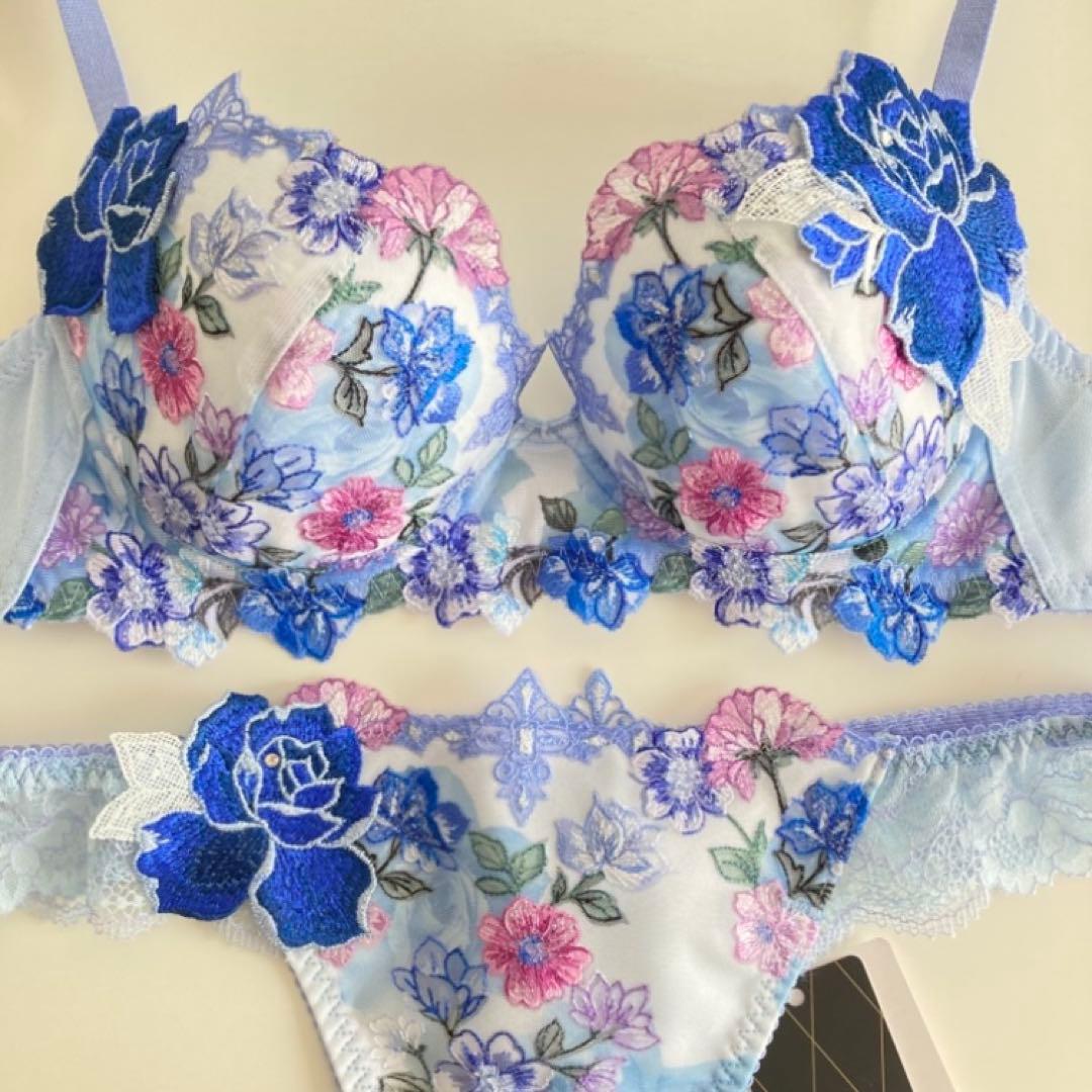 サルート　マイフェアレディ　C70/M　BU　60　P-upブラ　ソング　タンガ