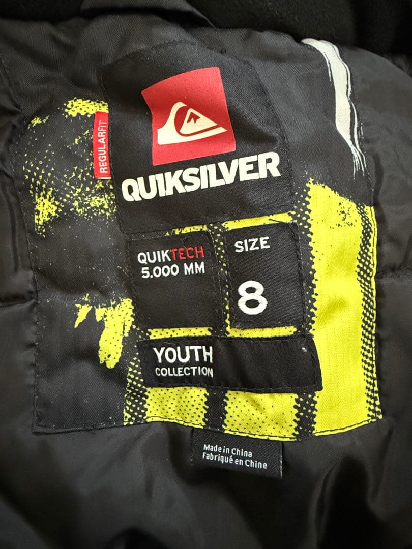 子供用スノーボードウェアセット　クイックシルバー　ビーニー、グローブ、ゴーグル