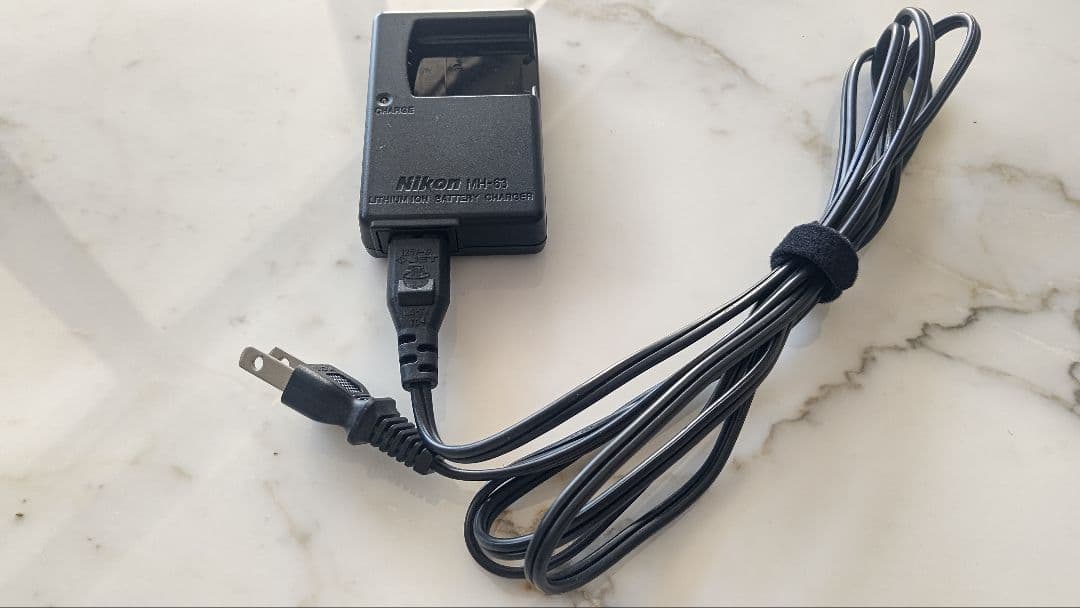 Nikon COOLPIX S60 デジタルカメラ　純正バッテリーチャージャー付