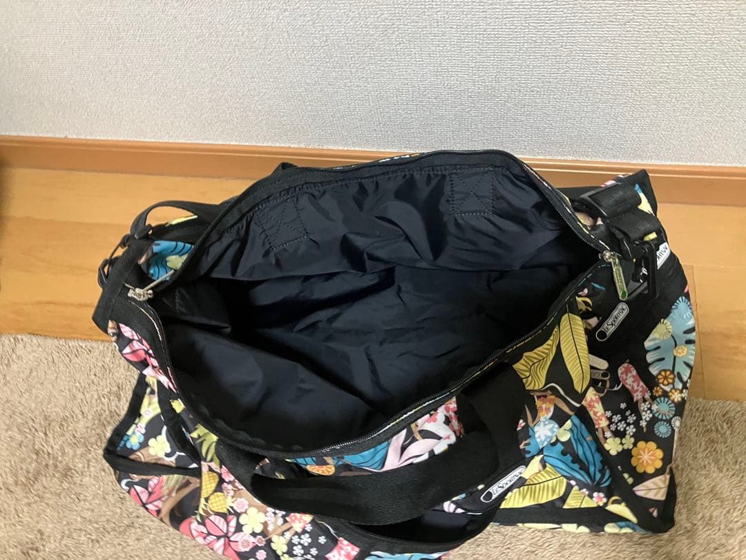 ［美品］　レスポートサック　ハワイ限定　ワヒネフラ柄　ボストンバッグ