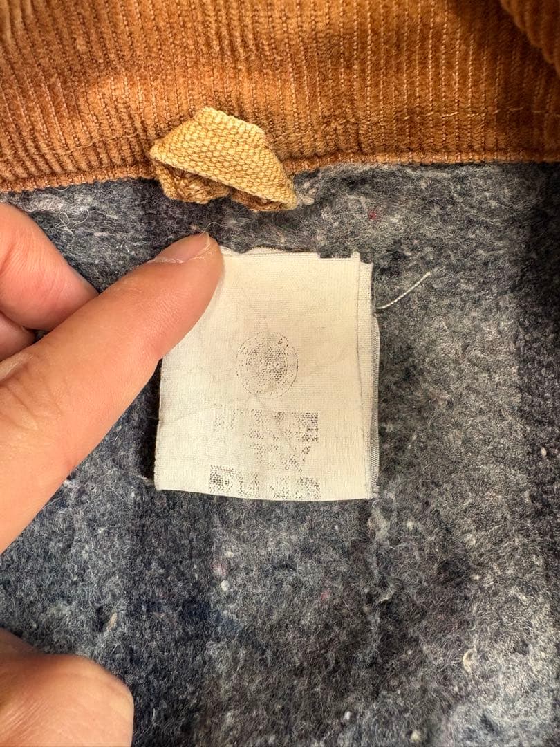 カーハートデトロイトジャケット