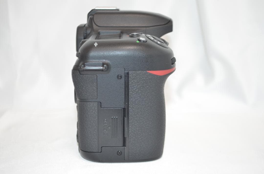 滅多にないシャッター数6000回以下 Nikon D7500☆Wi-Fi搭載