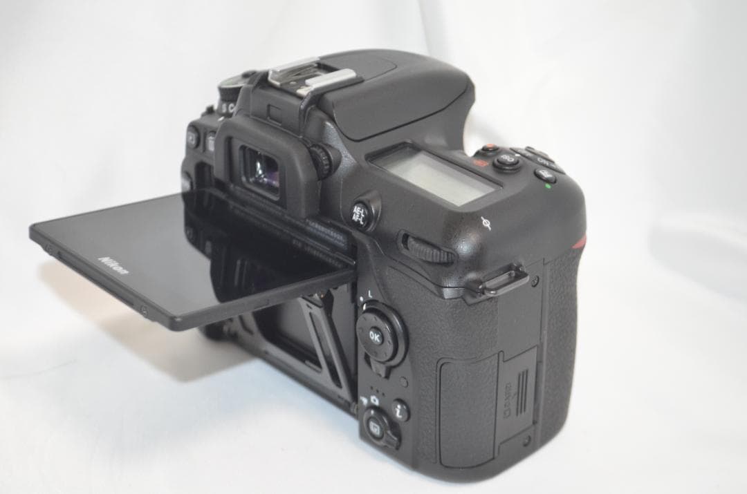 滅多にないシャッター数6000回以下 Nikon D7500☆Wi-Fi搭載