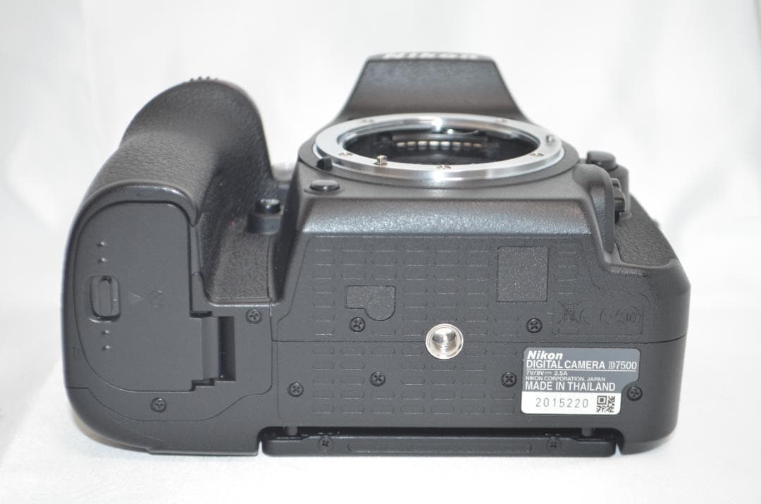 滅多にないシャッター数6000回以下 Nikon D7500☆Wi-Fi搭載