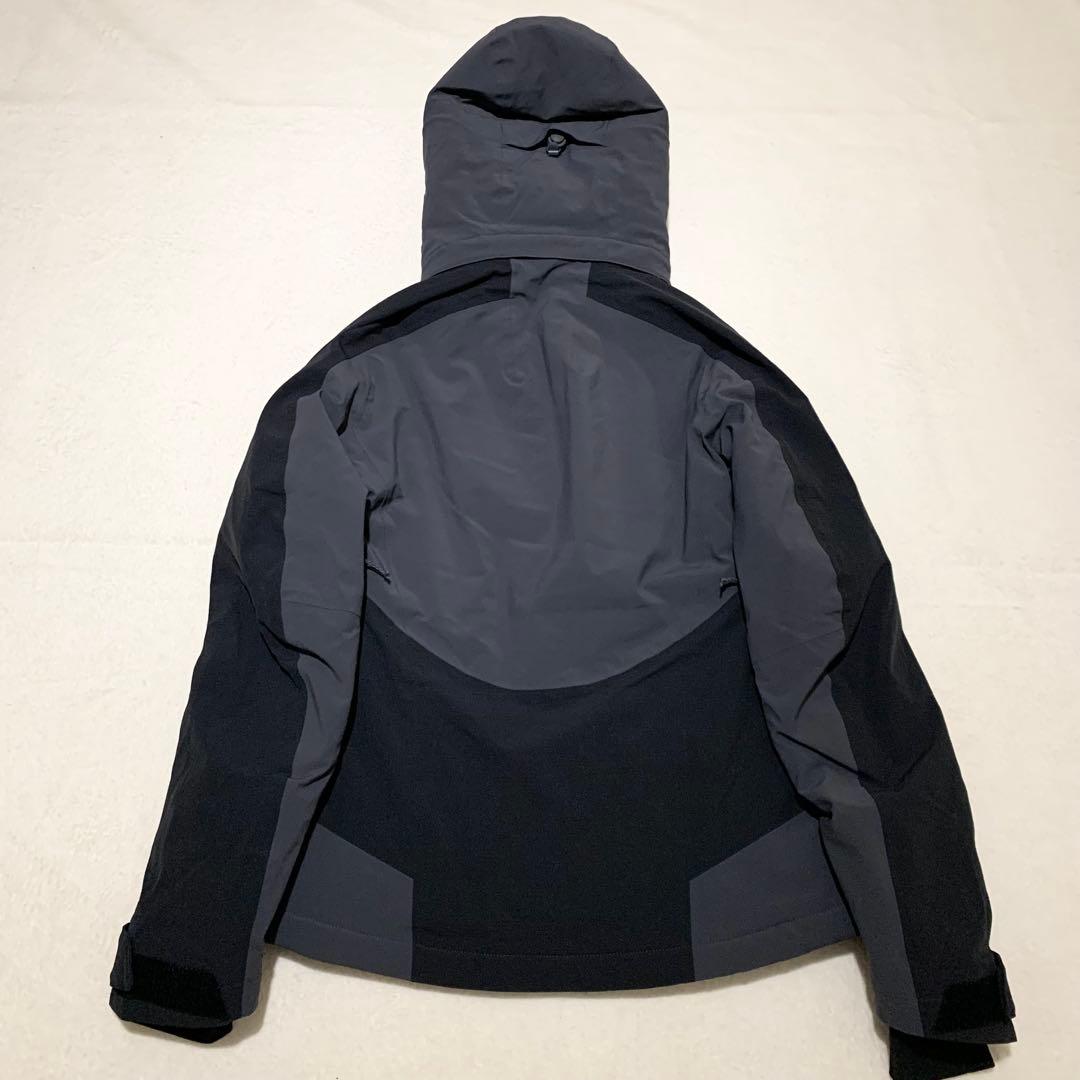 【極美品　未使用級】サロモン レディース スキーウェア ジャケット　防水透湿保温