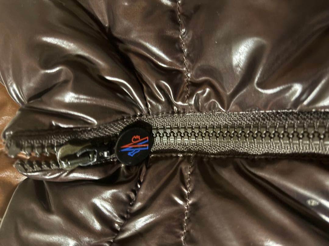 モンクレール ダウンベスト ダークブラウン00