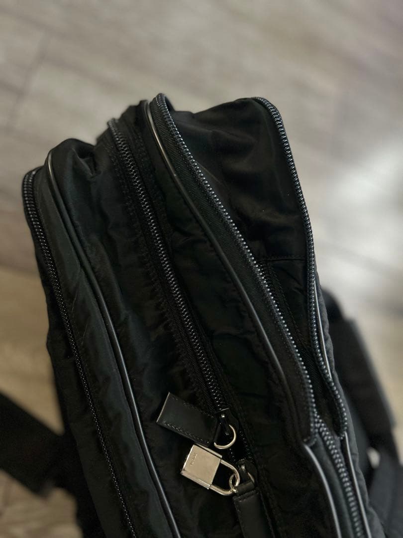 PRADA 2WAY1、2泊用旅行バッグ ナイロンタフタ、ブラック