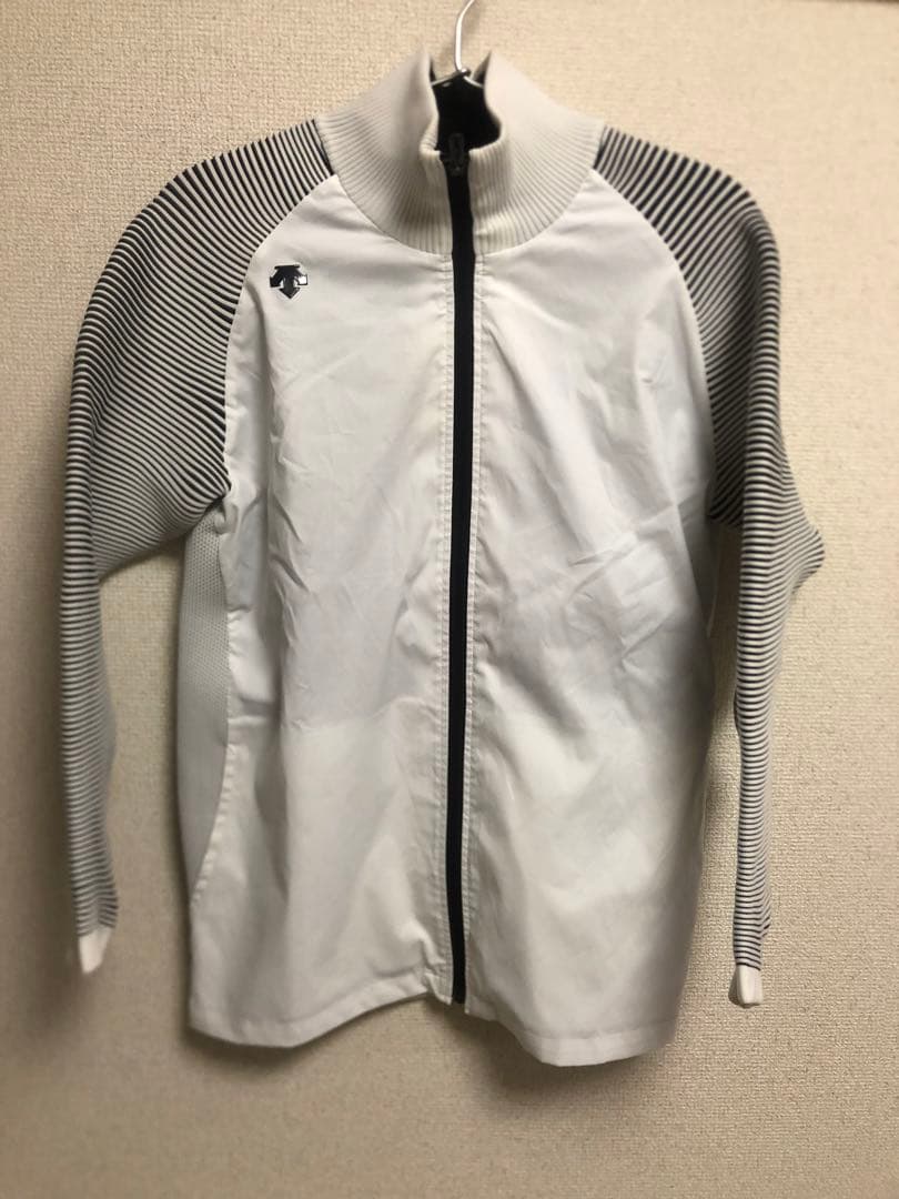 【美品】デサントゴルフ　ストライプデザイン フルジップジャケット