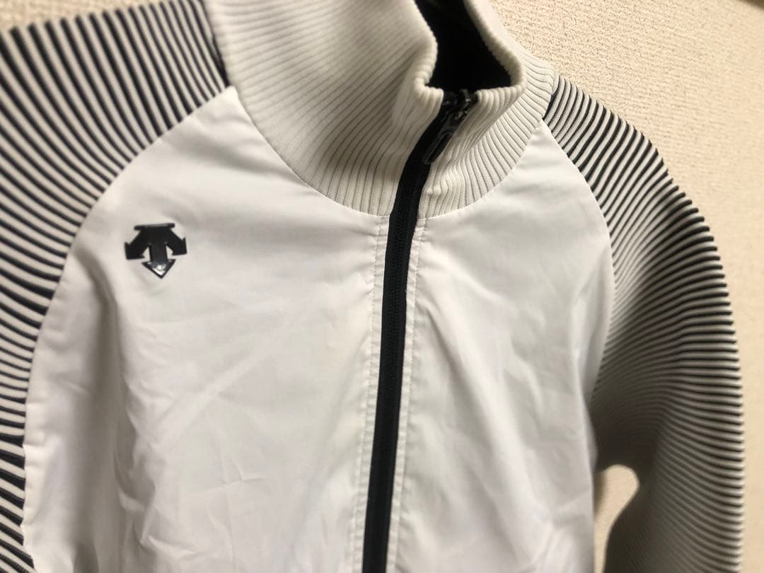 【美品】デサントゴルフ　ストライプデザイン フルジップジャケット