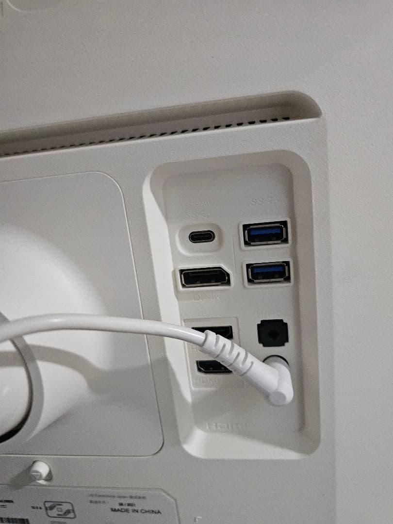 LG 27型 27インチ IPS 4K UHD 液晶モニター 27UP550