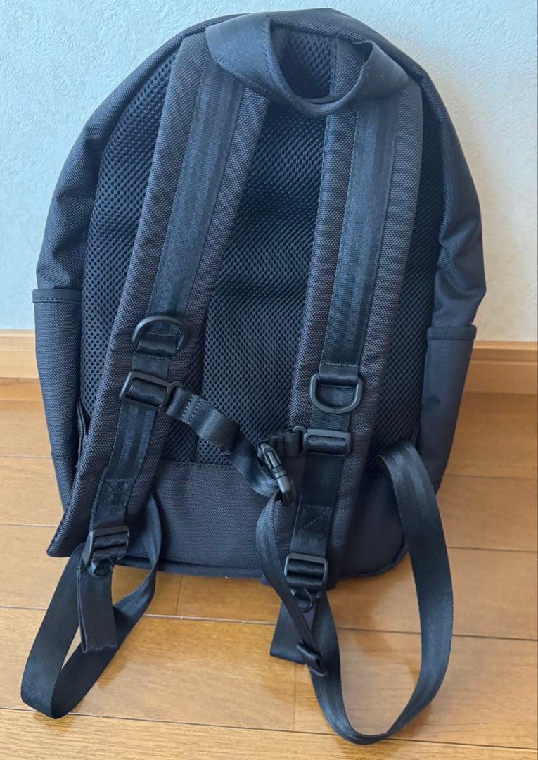 「超美品」ファミリアとニューエラのコラボリュック！