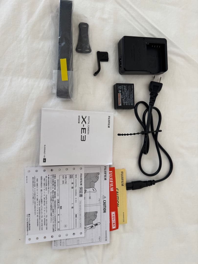 美品　Fujifilm X-E3 ミラーレスカメラ　ブラック　ボディー