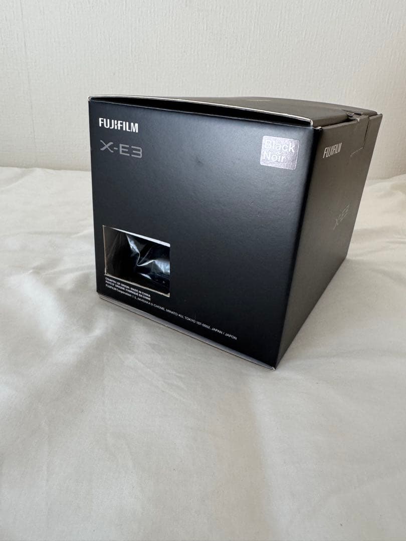 美品　Fujifilm X-E3 ミラーレスカメラ　ブラック　ボディー