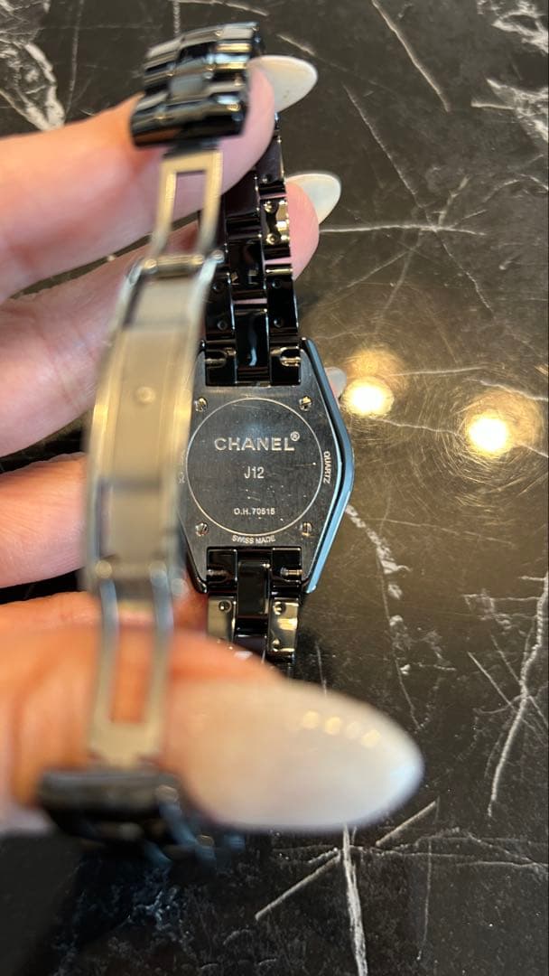 CHANEL シャネル J12 H2569 黒文字盤　レディース　セラミック