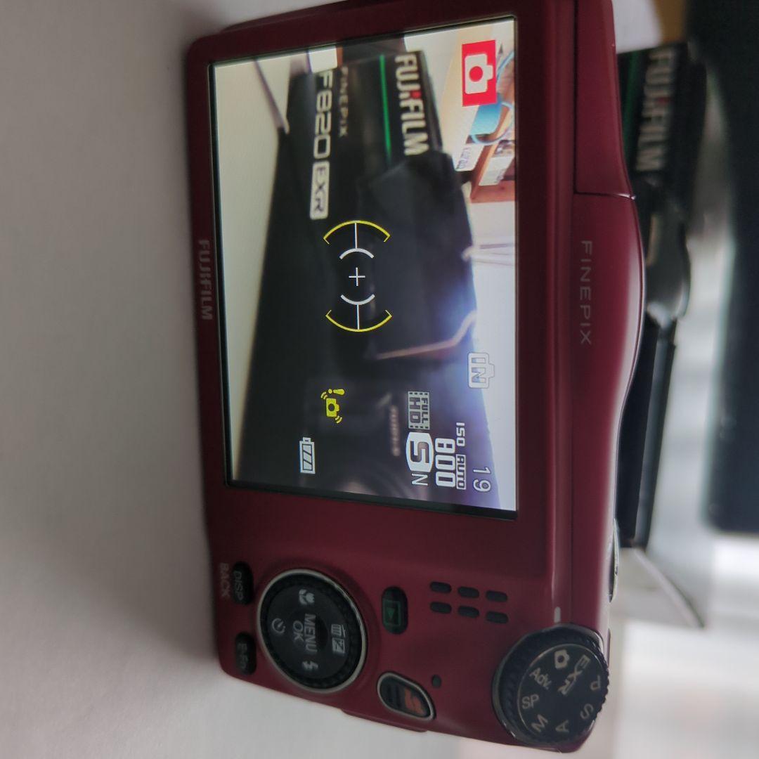FUJIFILM FINEPIX F820EXR レッド