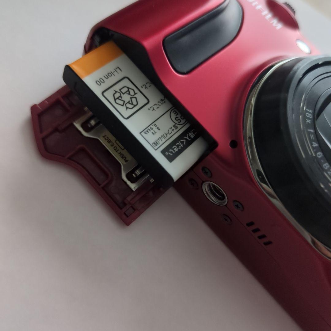 FUJIFILM FINEPIX F820EXR レッド