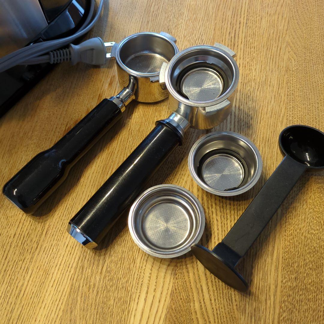 デロンギ　デディカ　 エスプレッソマシン 　 ミルクスチーマー部分ジャンク