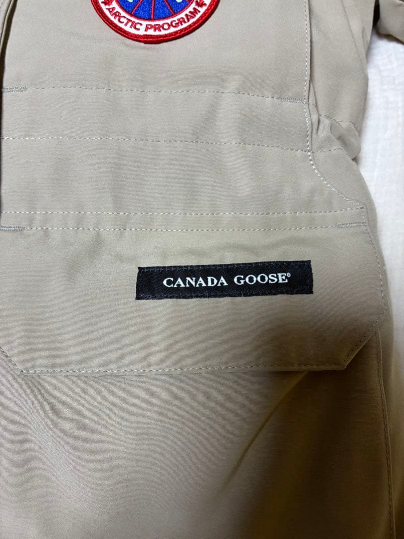 美品   ダウンジャケット ベージュ S レディース