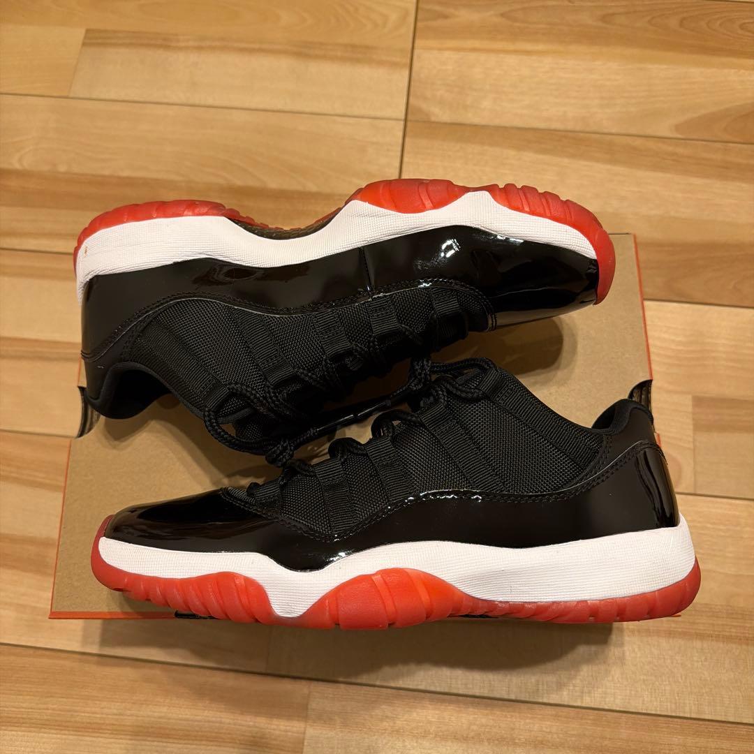 靴 Nike Air Jordan 11 Retro Low Bred (2025)
