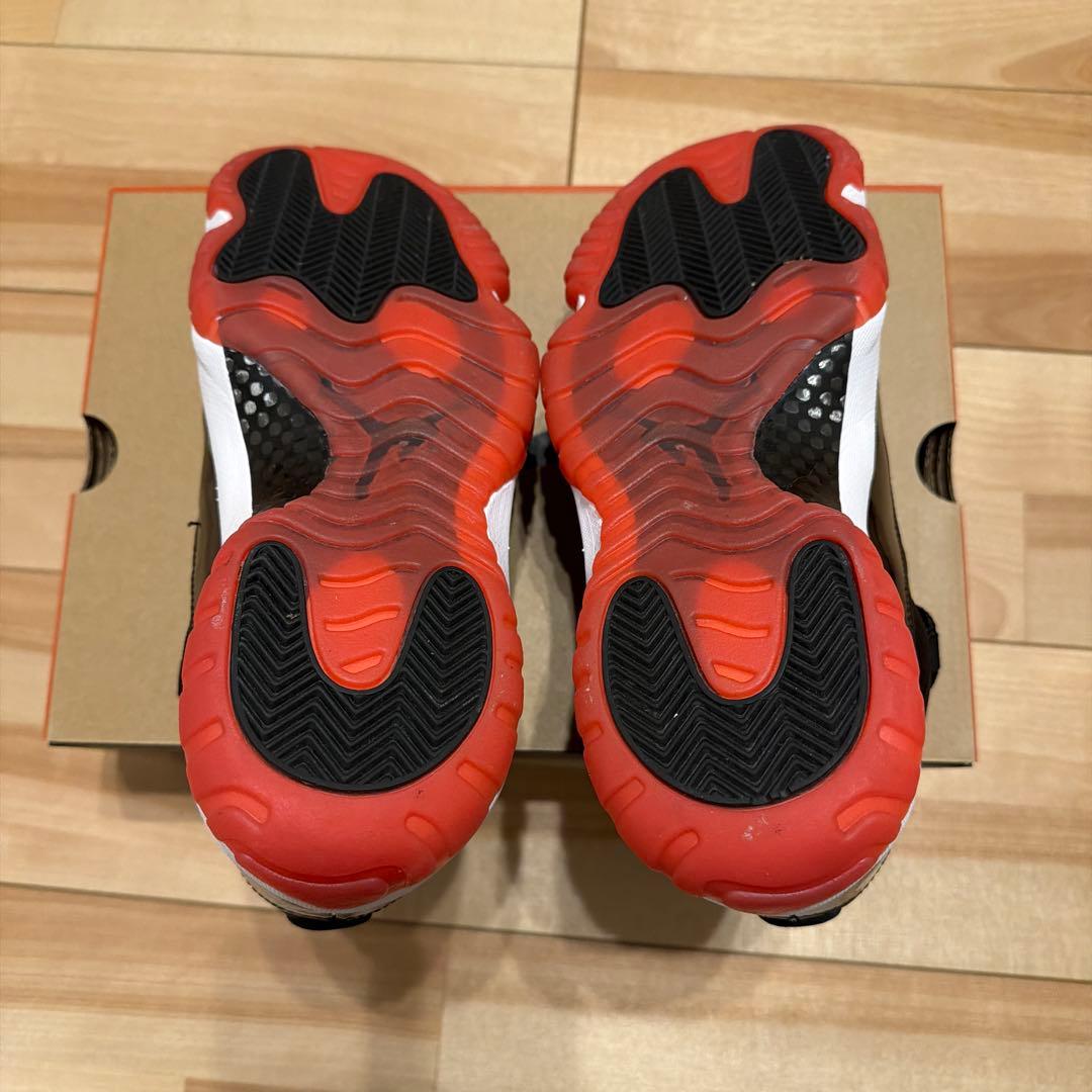 靴 Nike Air Jordan 11 Retro Low Bred (2025)