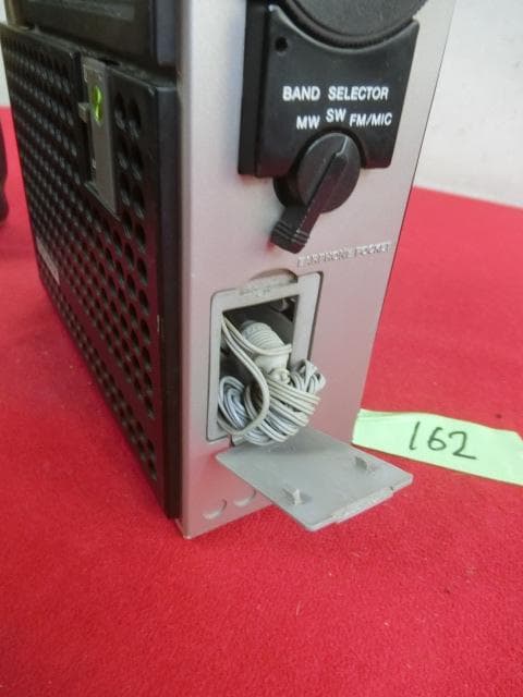 162：SONY ICF-5500　ソニー　ラジオ　ジャンク