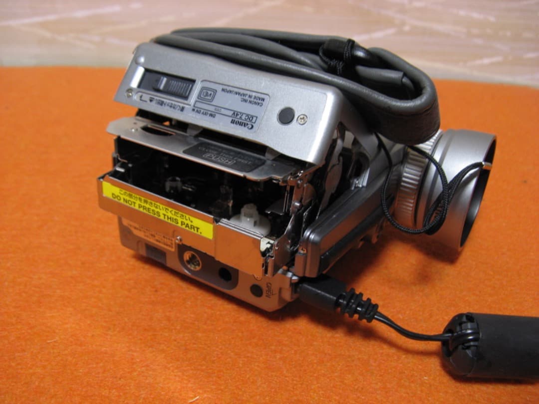 動作OK❗️☆CanonのMiniDV/デジタルビデオカメラ・IXY DV M