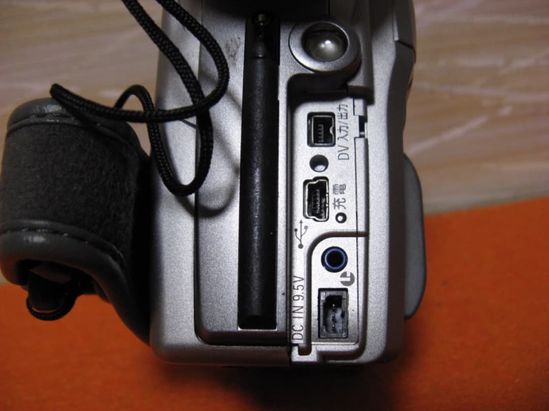 動作OK❗️☆CanonのMiniDV/デジタルビデオカメラ・IXY DV M