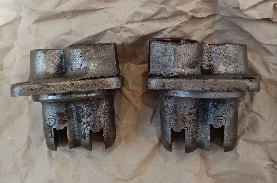 ハーレー　パンヘッド　パーツ