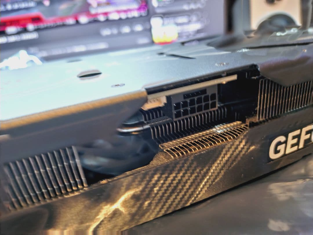 GALAKURO GeForce RTX 4070 Ti Super　稼働時間少