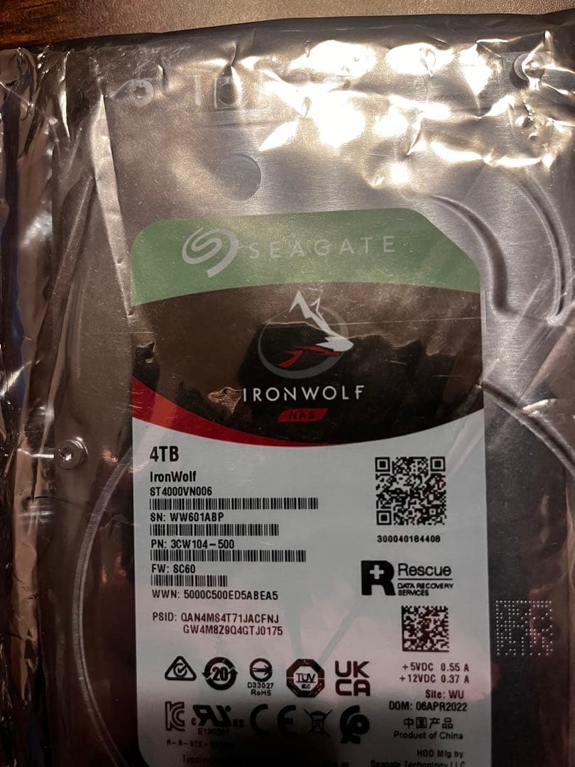 外付けハードディスク・ドライブ SEAGATE IronWolf 4TB NAS